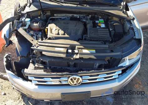 2021 Volkswagen Tiguan 2.0T Se/2.0T Se R-Line Black/2.0T Sel z USA, uszkodzony, nr VIN 3VV3B7AX2MM005135